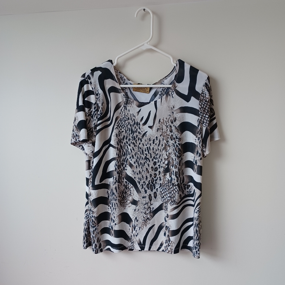 24K Top Size Large - Cream and Black